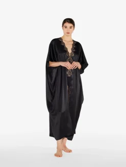 La Perla Bata Larga De Seda Negra Con Macramé